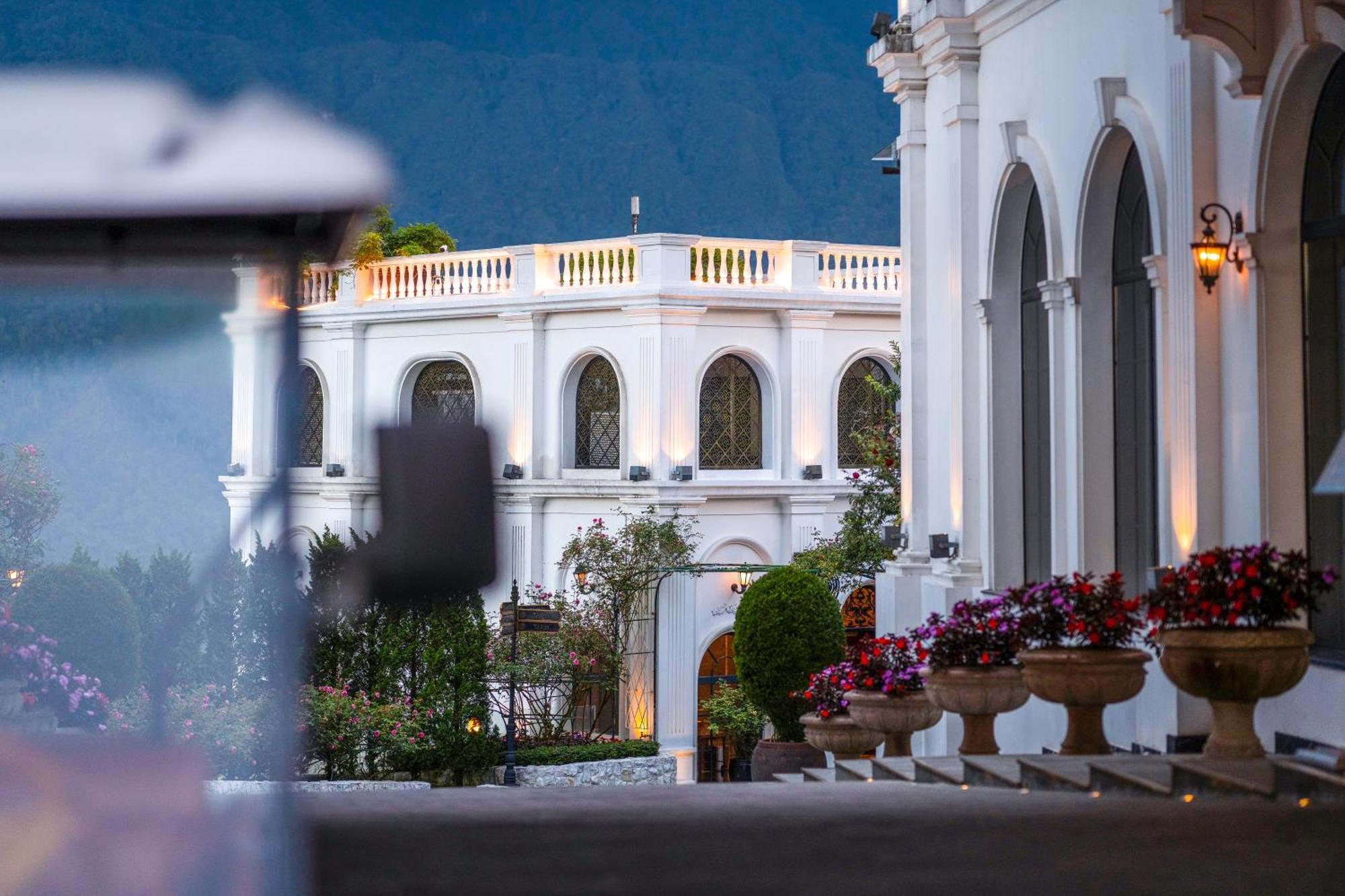 Silk Path Grand Sapa Resort & Spa מראה חיצוני תמונה The Erawan Bangkok