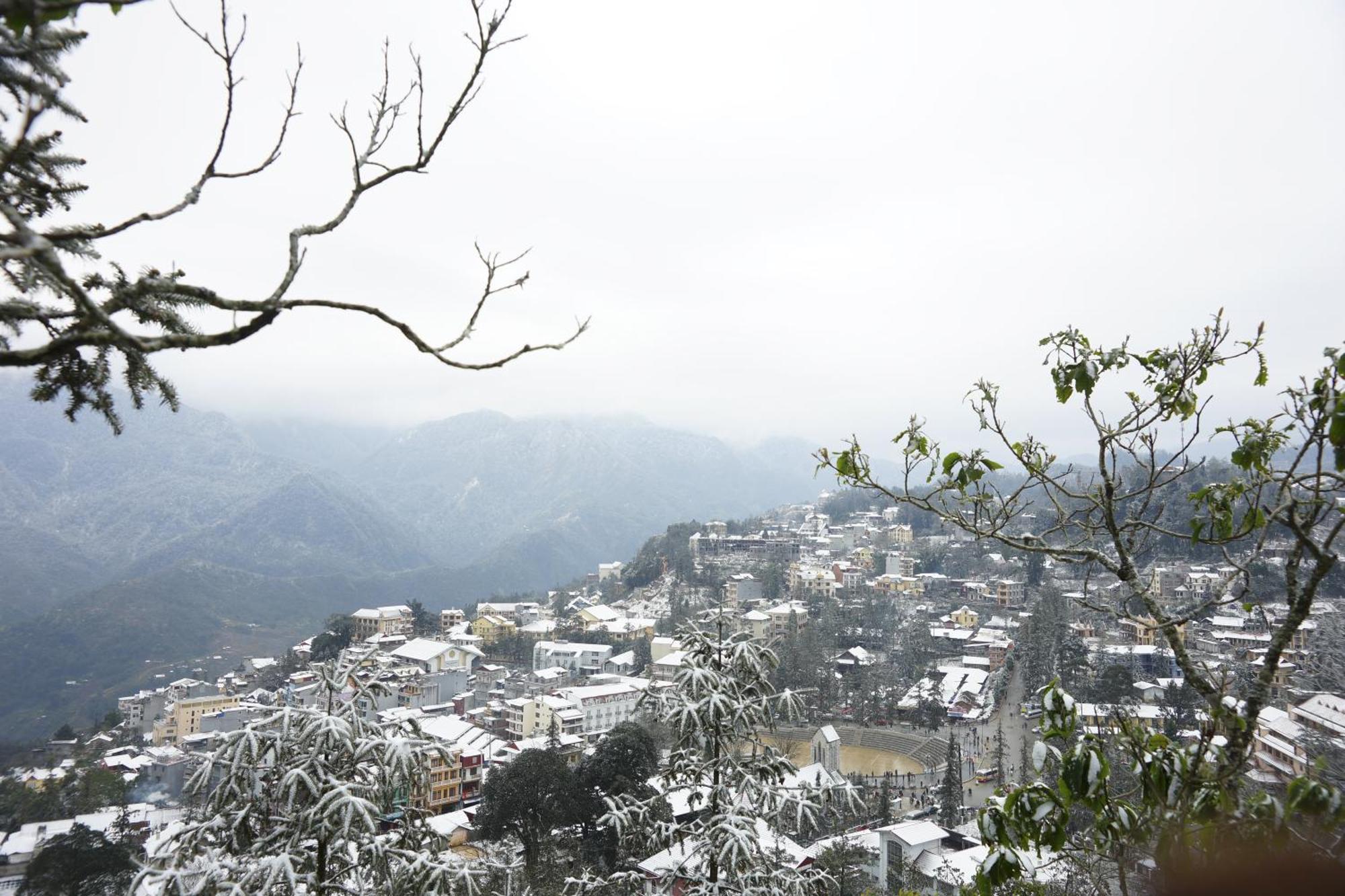 Silk Path Grand Sapa Resort & Spa מראה חיצוני תמונה View of theog town