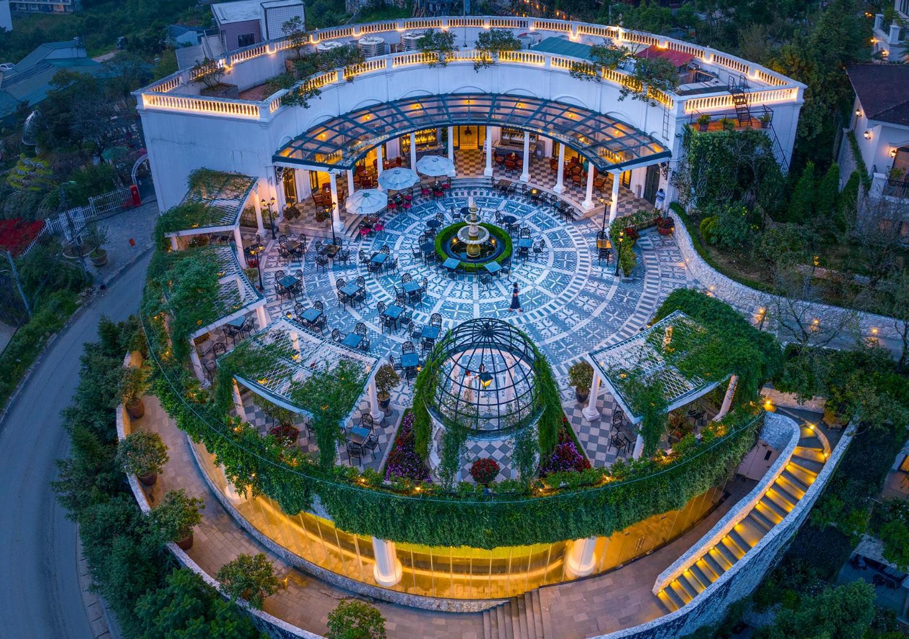 Silk Path Grand Sapa Resort & Spa מראה חיצוני תמונה The hotel's main lobby