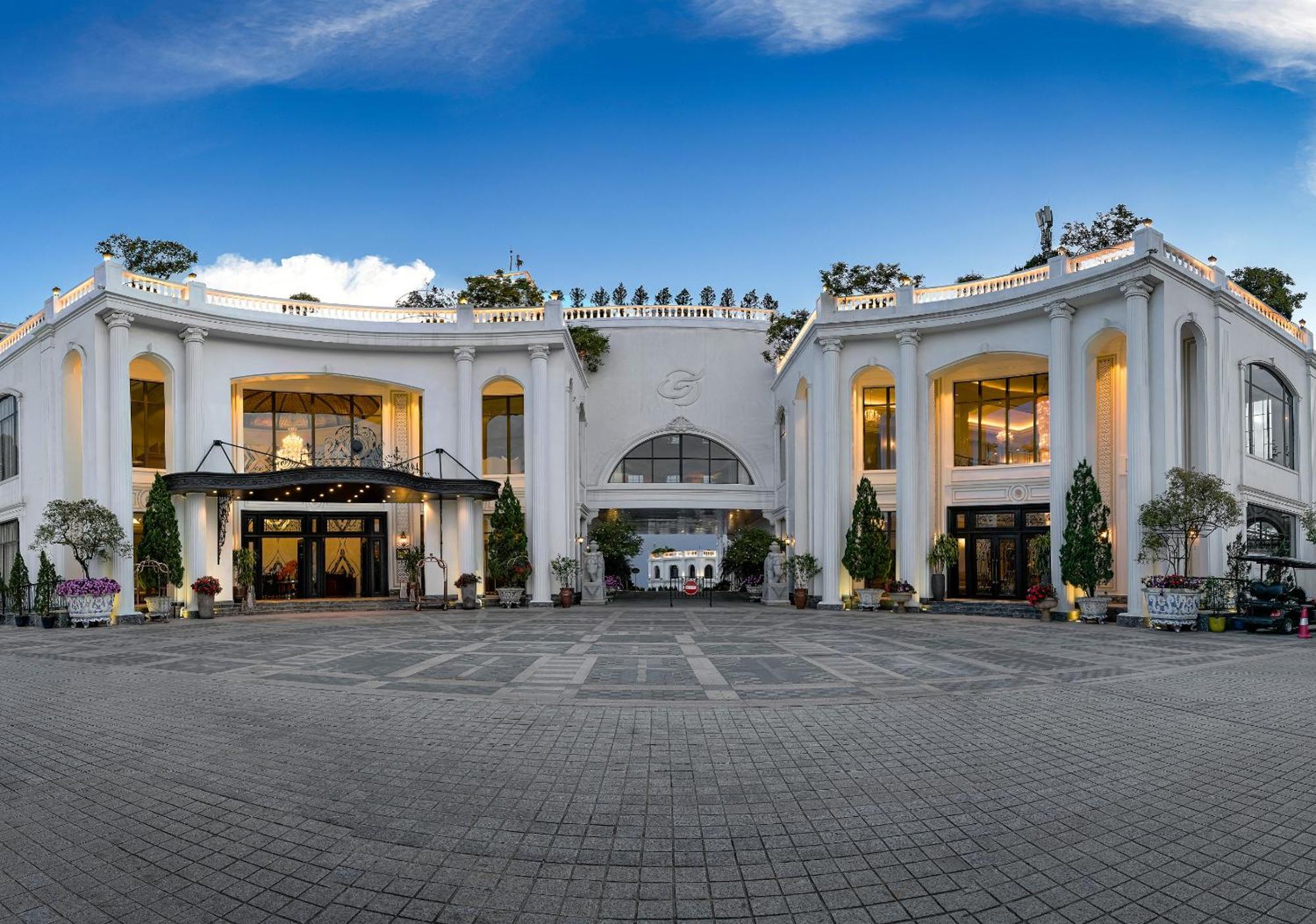 Silk Path Grand Sapa Resort & Spa מראה חיצוני תמונה Vinpearl Hotel Nha Trang